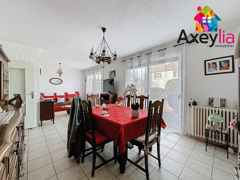 Maison - 138 m² - 7 pièces