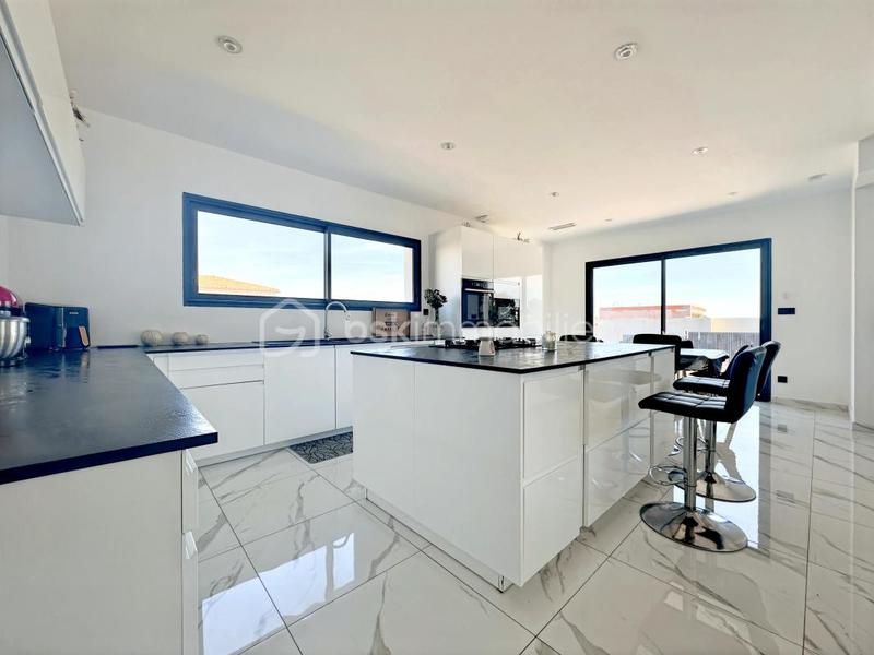 Maison - 190 m² - 6 pièces