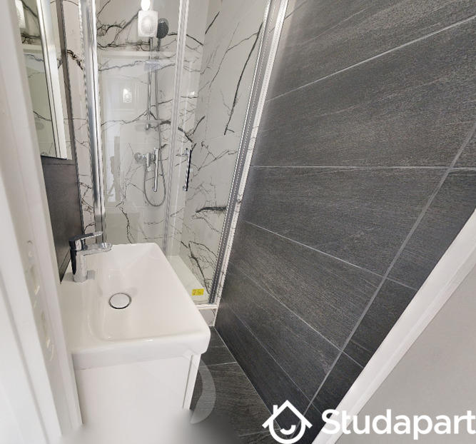 Chambre - 9 m² - 1 pièce