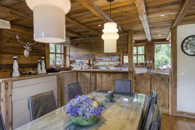 Châlet - 247 m² - 10 pièces