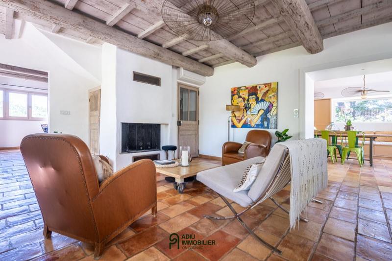 Maison - 230 m² - 4 pièces