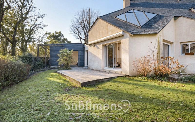 Maison traditionnelle - 205 m² - 6 pièces