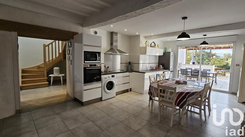 Maison de village - 385 m² - 14 pièces