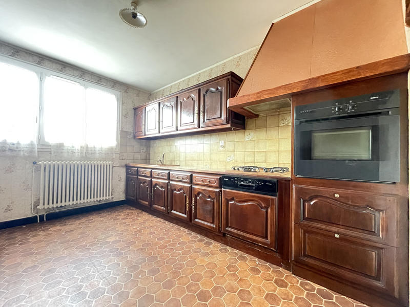 Maison - 106 m² - 7 pièces