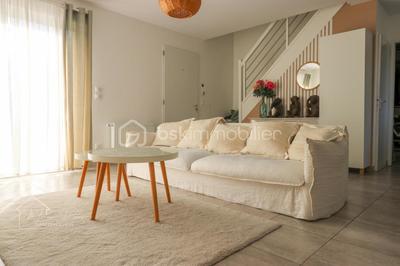 Maison - 101 m² - 5 pièces