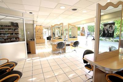 Magasins - 132 m² - 5 pièces