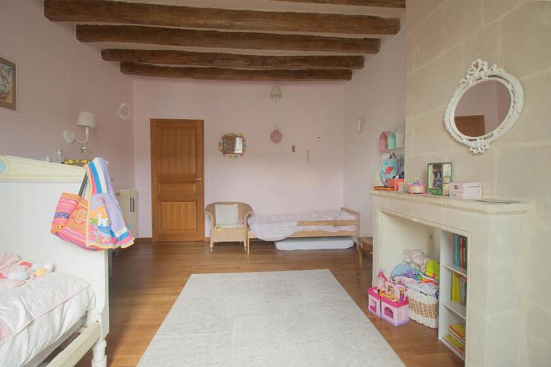 Maison - 235 m² - 10 pièces