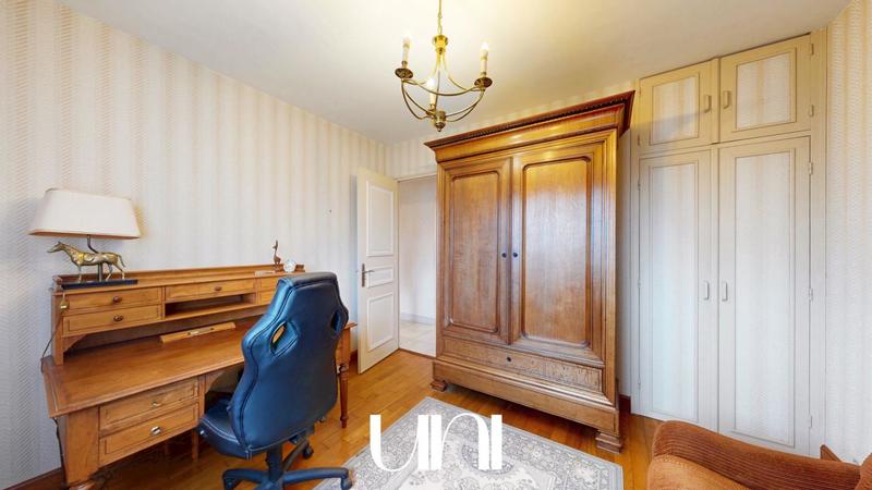 Maison - 166 m² - 6 pièces