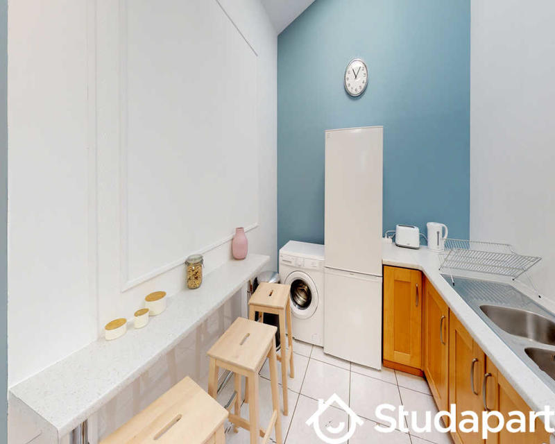 Chambre - 65 m² - 1 pièce