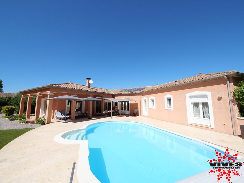 Villa - 213 m² - 6 pièces