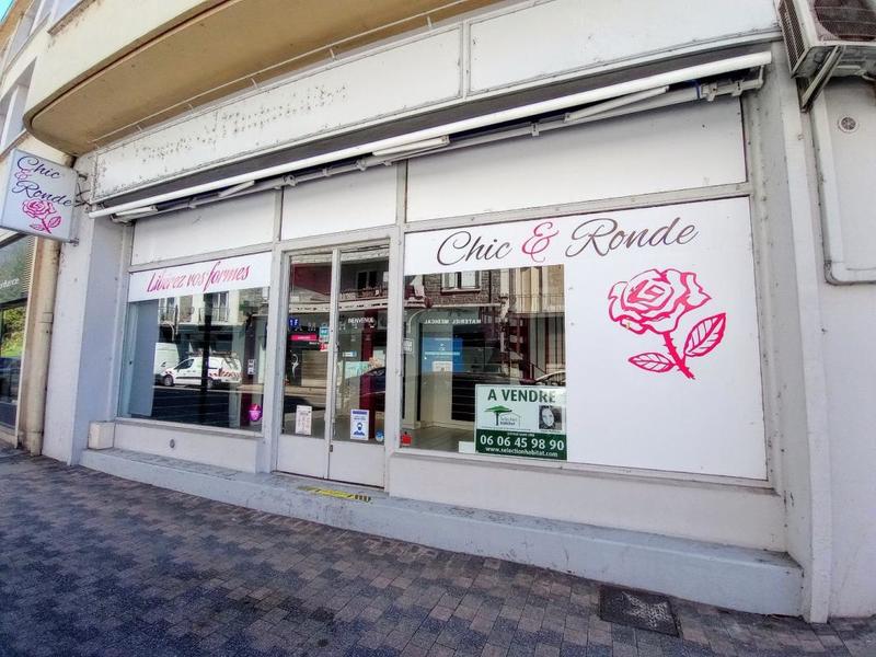 Local commercial - 48 m² - 2 pièces