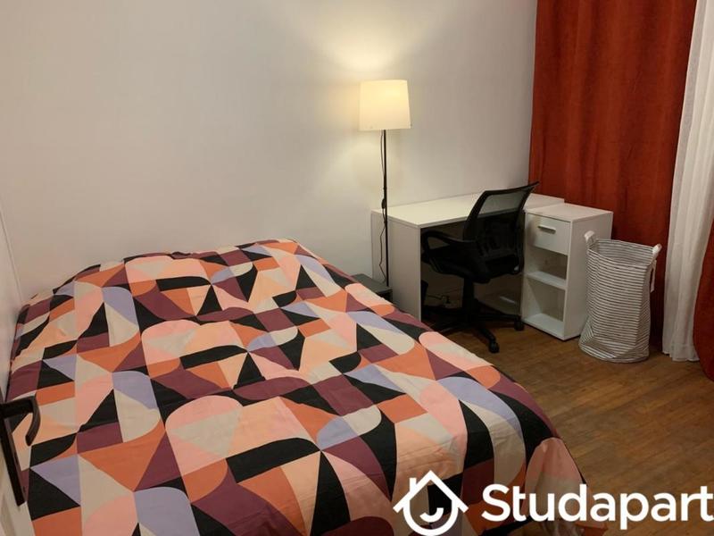 Chambre - 15 m² - 1 pièce