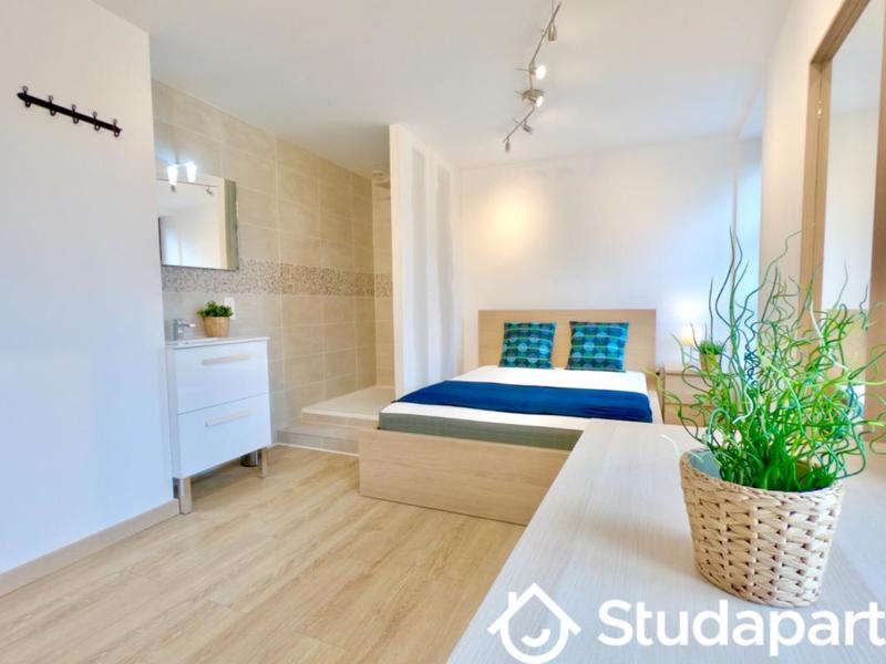 Chambre - 25 m² - 1 pièce