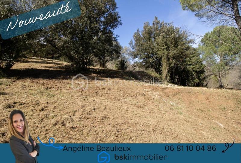 Terrain constructible - 2 412 m²