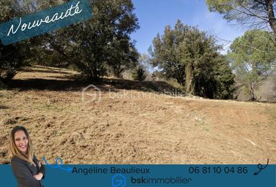 Terrain constructible - 2 412 m²