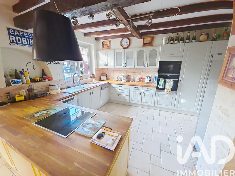 Maison - 290 m² - 8 pièces