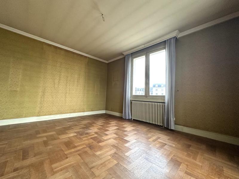 Maison - 190 m² - 8 pièces