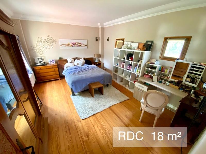 Maison - 300 m² - 10 pièces