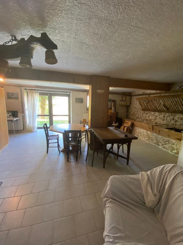 Maison - 190 m² - 5 pièces