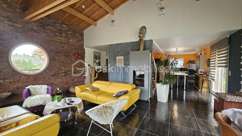 Maison - 166 m² - 6 pièces