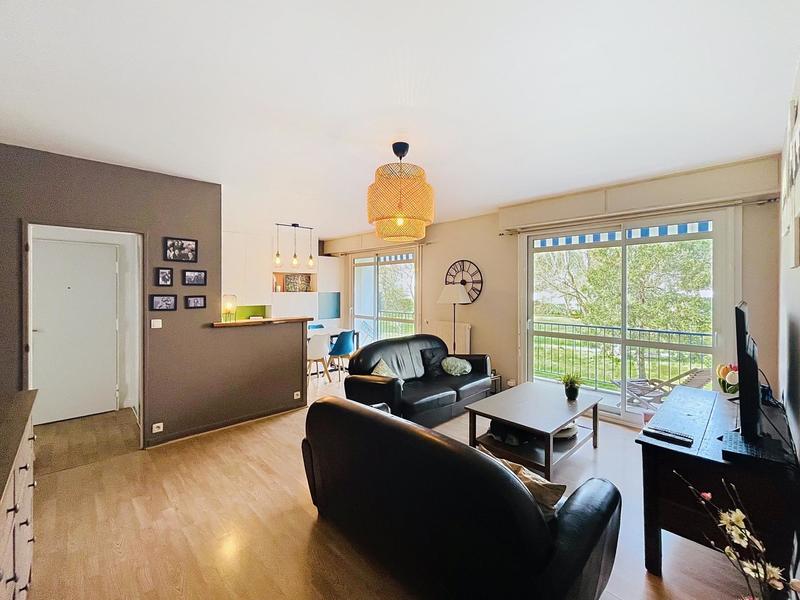 Appartement - 94 m² - 5 pièces