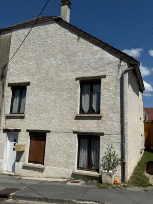 Maison - 105 m² - 4 pièces