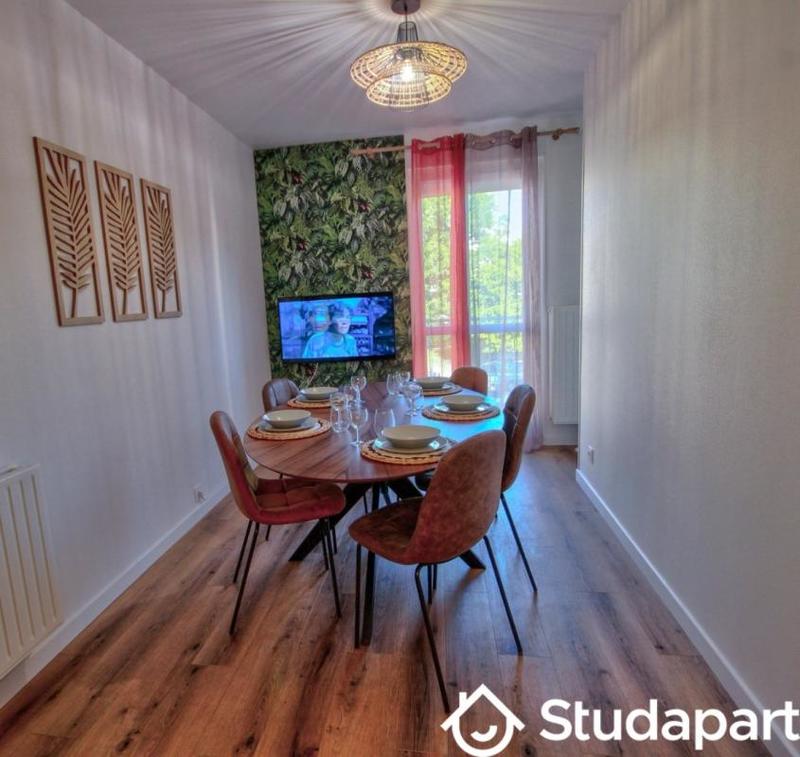 Chambre - 9 m² - 1 pièce