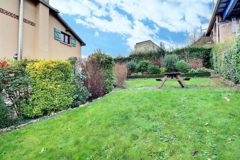 Maison de ville - 76 m² - 4 pièces