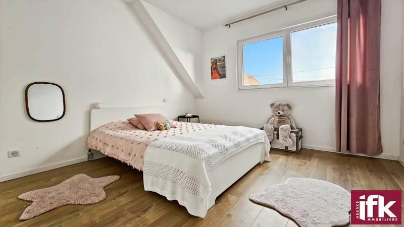 Maison - 193 m² - 6 pièces