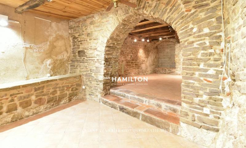 Immeuble - 619 m² - 18 pièces