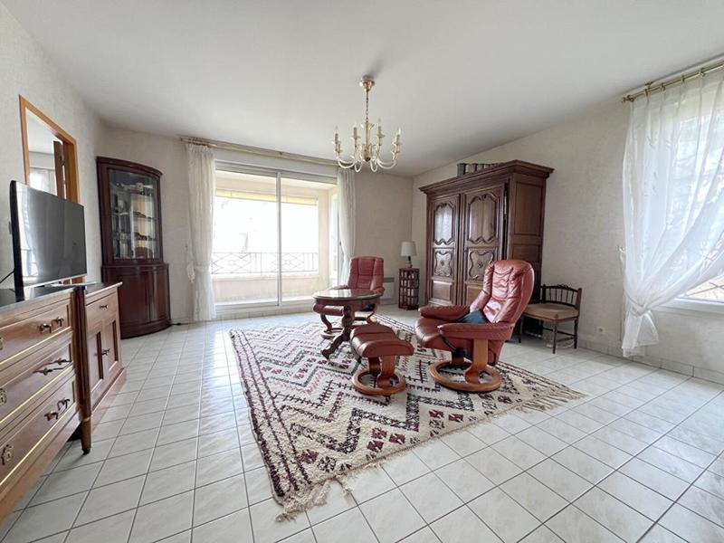 Appartement - 108 m² - 5 pièces