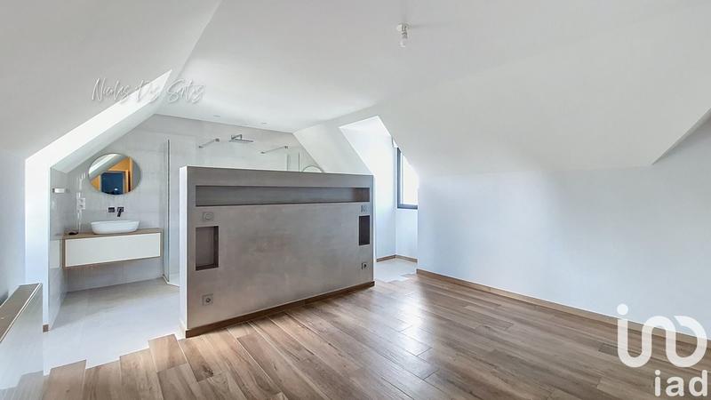 Maison - 170 m² - 5 pièces
