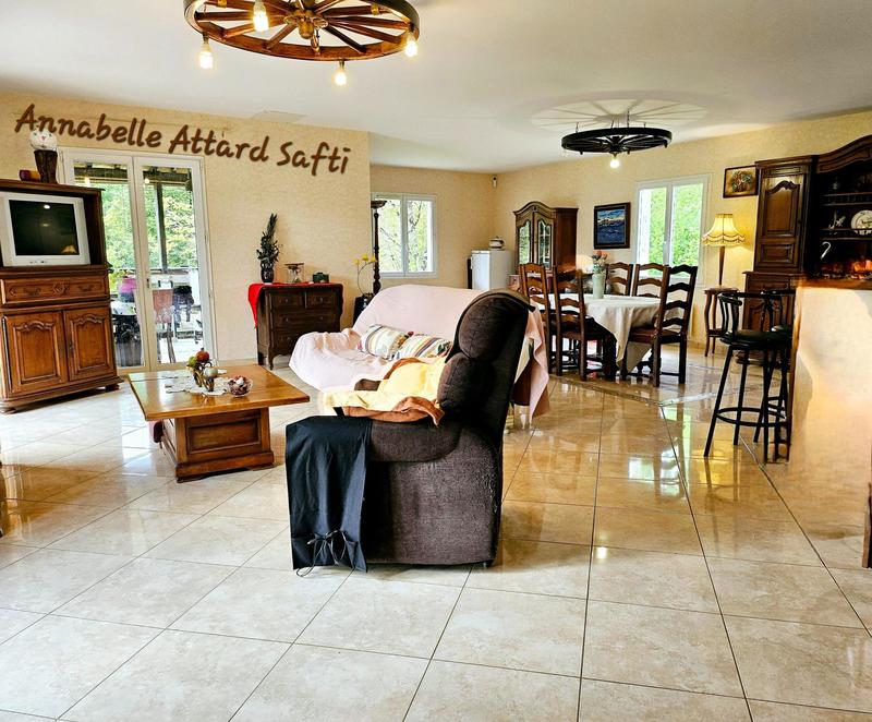 Maison - 160 m² - 4 pièces