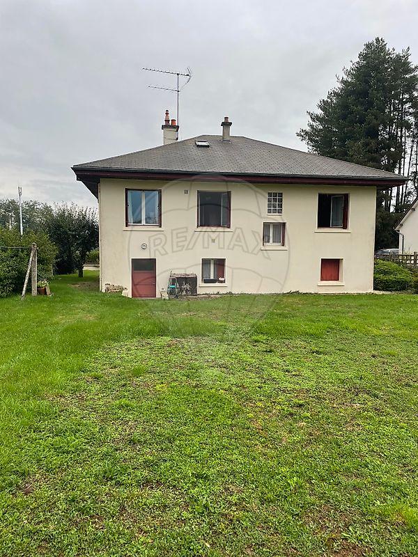 Maison - 147 m² - 6 pièces