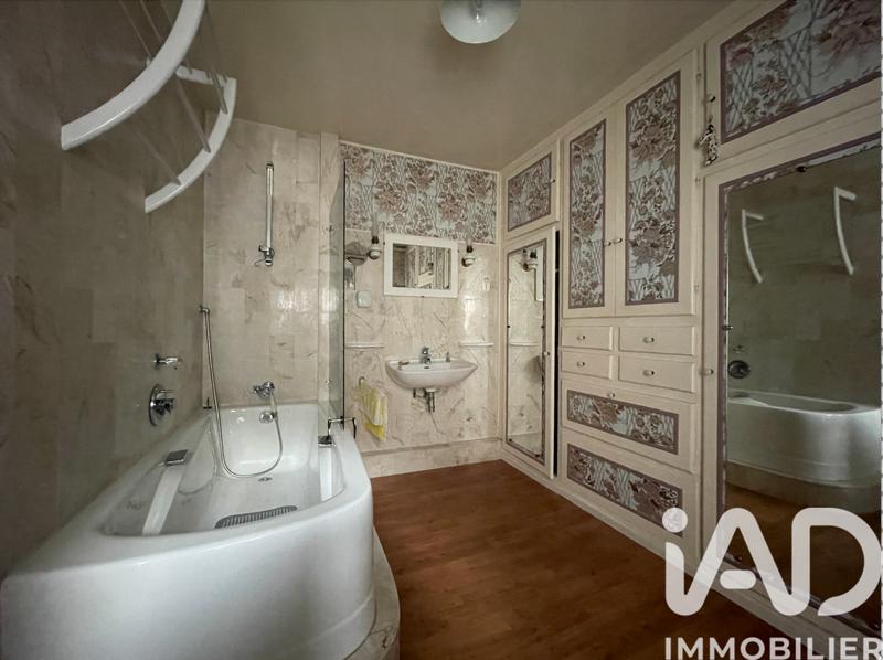 Maison - 170 m² - 6 pièces