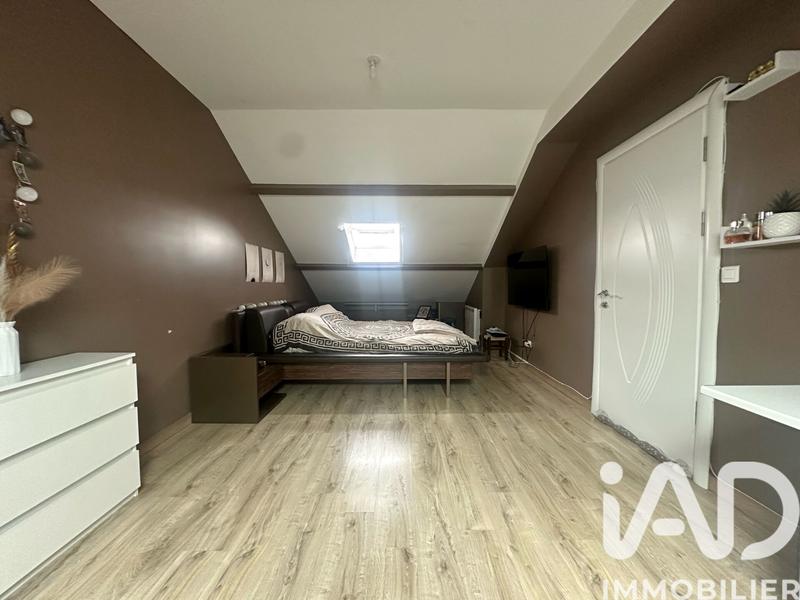 Maison - 263 m² - 8 pièces