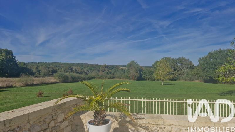 Maison - 437 m² - 12 pièces