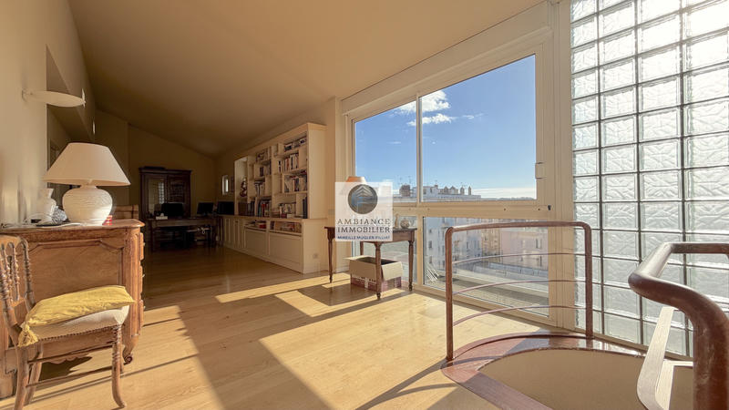 Appartement - 203 m² - 7 pièces