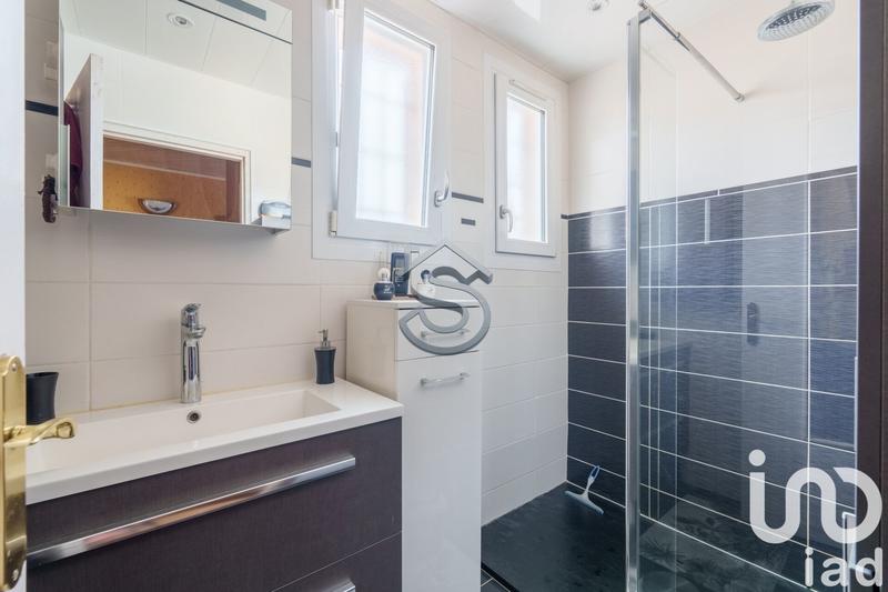 Maison - 106 m² - 6 pièces