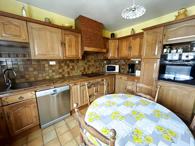 Maison - 185 m² - 5 pièces