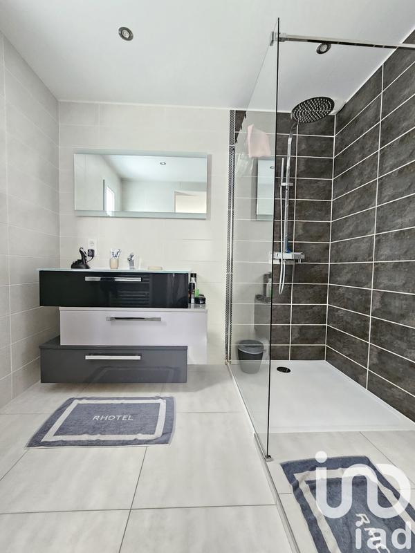 Maison - 169 m² - 6 pièces