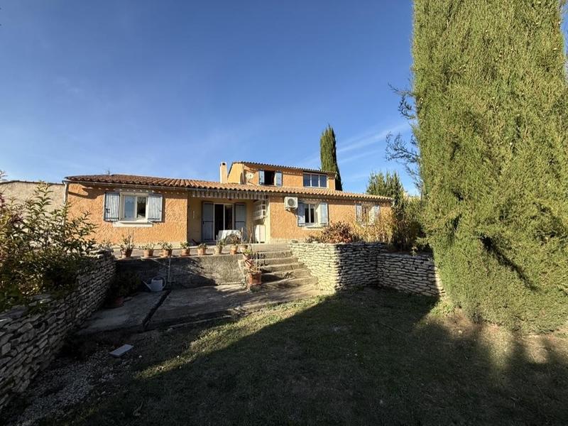 Maison - 192 m² - 7 pièces