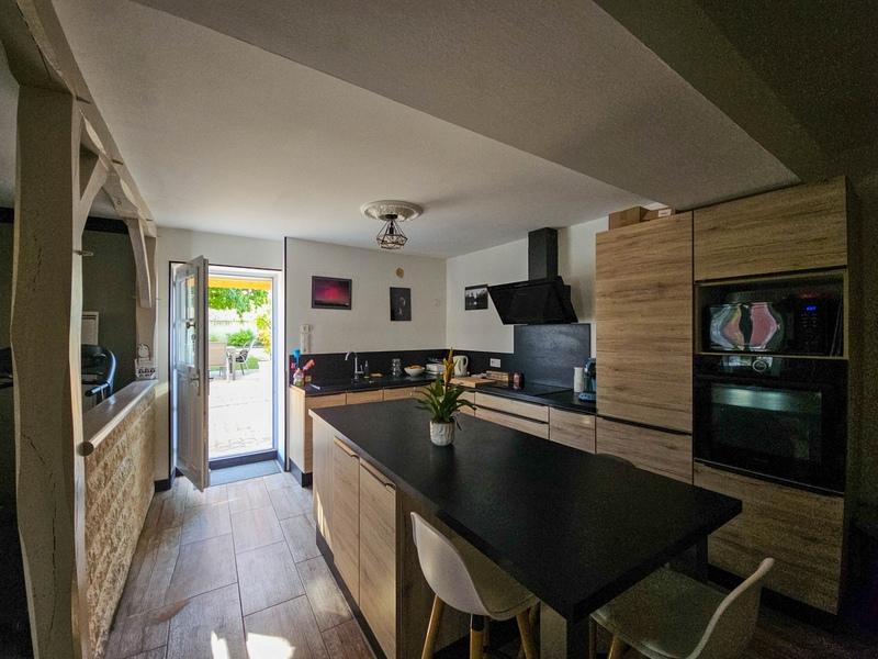 Maison - 140 m² - 6 pièces