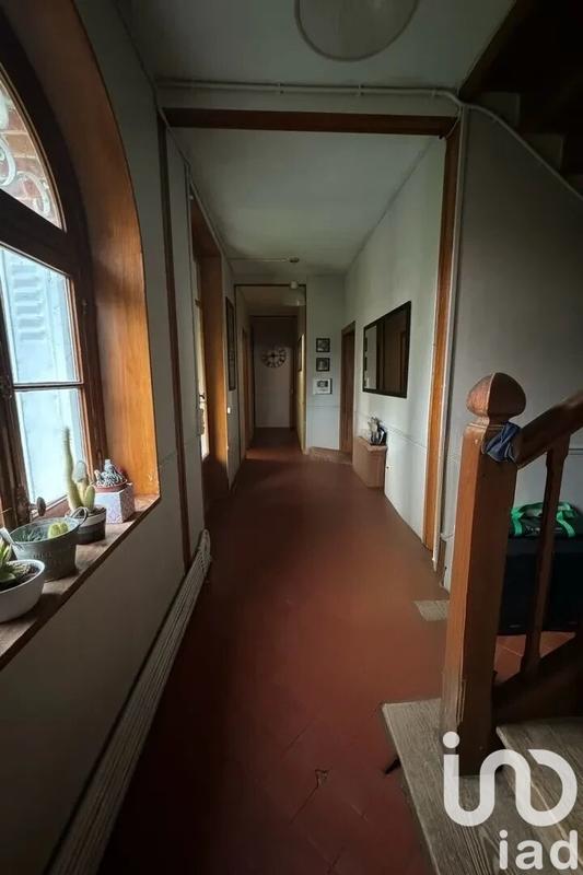 Maison - 220 m² - 11 pièces