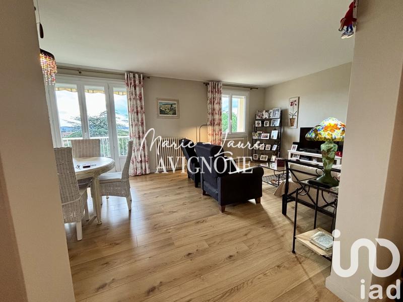 Appartement - 81 m² - 3 pièces