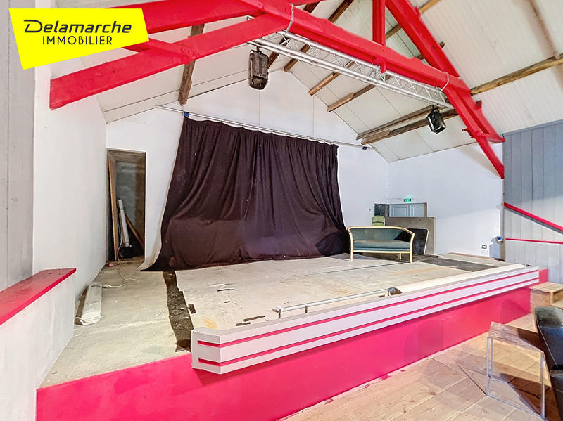 Maison - 130 m² - 1 pièce