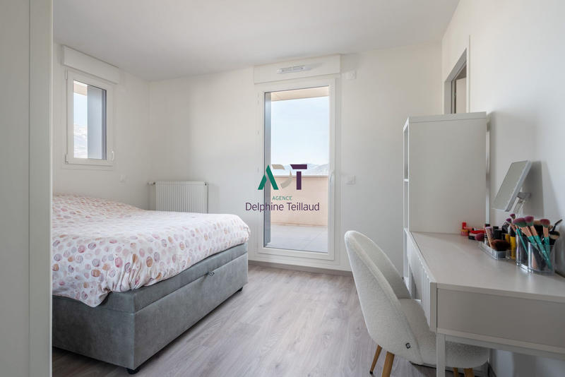 Appartement - 102 m² - 4 pièces