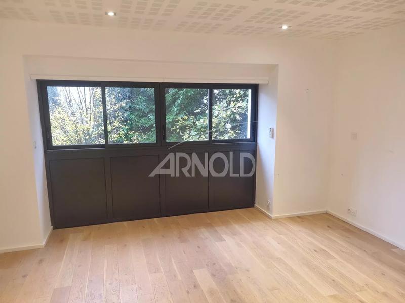 Appartement - 129 m² - 8 pièces