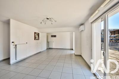 Appartement - 100 m² - 4 pièces