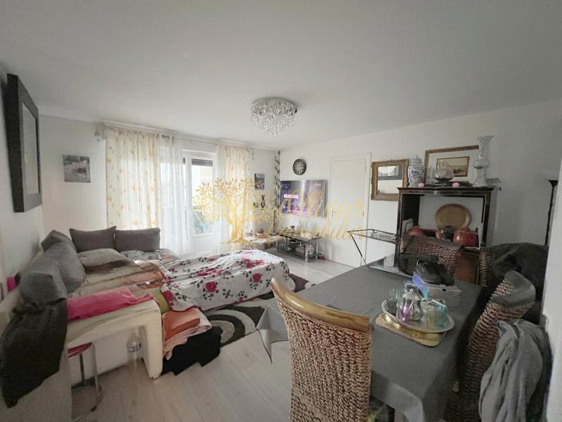 Appartement - 79 m² - 3 pièces